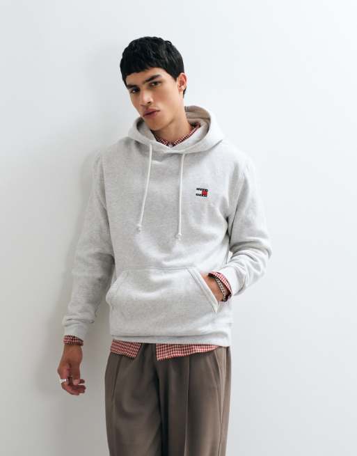 Tommy Jeans – Kapuzenpullover in Hellgrau mit Logo-Aufnäher, 5 von 5