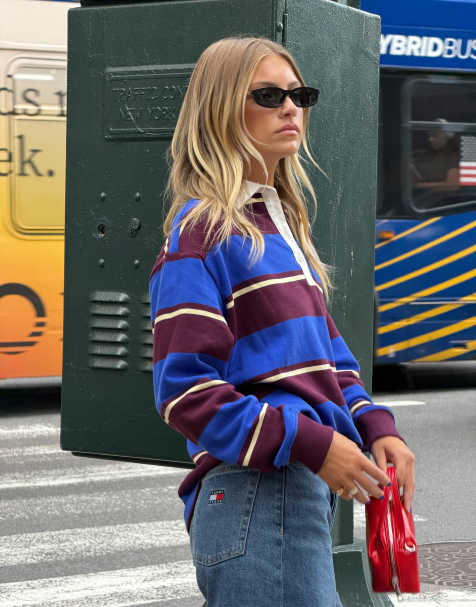 Tommy Jeans koszulka rugby z nadrukiem logo, luźny krój, w niebieskie paski - view 1