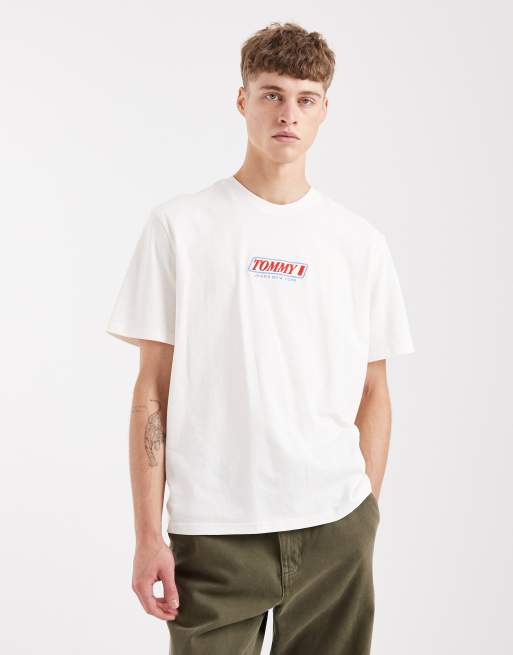 Tommy Jeans – Kremowy T-shirt w stylu vintage lat 90.