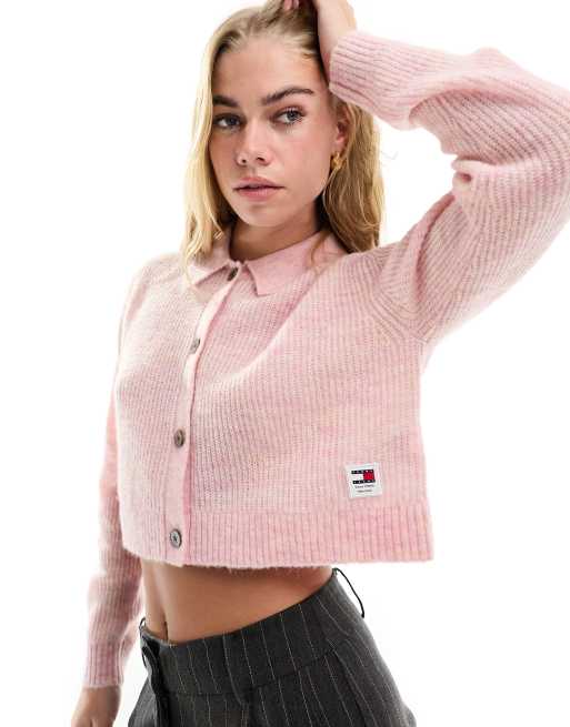 Tommy Jeans – Kurz geschnittene Strickjacke in Hellrosa