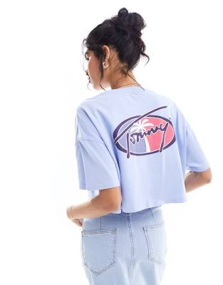 Tommy Jeans - Kurz geschnittenes Oversize-T-Shirt in Blau mit Archiv-Logo