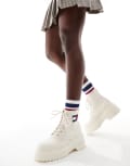 [Tommy Jeans] Tommy Jeans lace up festival boots in white 41 white