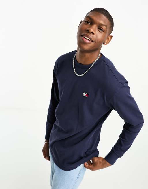 Tommy Jeans – Langärmliges Shirt in Marineblau mit Aufnäher