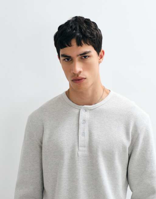 Tommy Jeans – Langarmshirt in Hellgrau mit Waffelstruktur, 3 von 5
