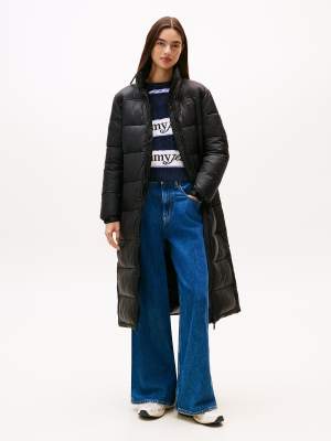 Tommy Jeans - Langer Steppmantel in Schwarz mit verstaubarer Kapuze
