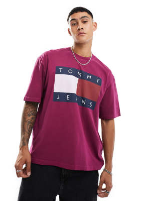 large flag logo t-shirt in fuchsia purple