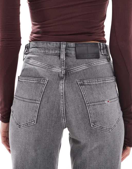 Tommy Jeans – Layla – Dopasowane jeansy w spranym czarnym kolorze, 4 z 5
