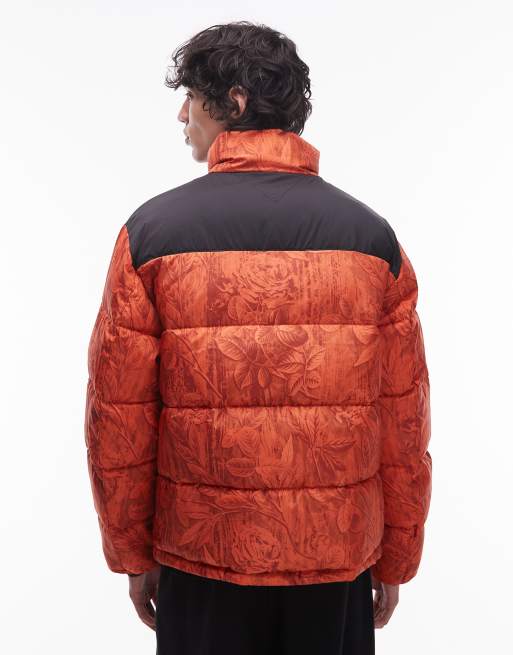 Tommy Jeans leafy all-over print puffer jacket in orange, 3 of 5