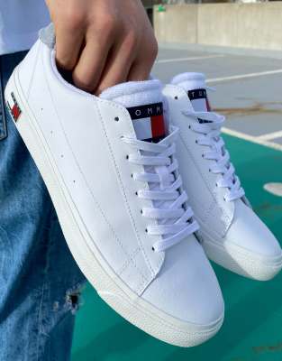 tommy sneaker low