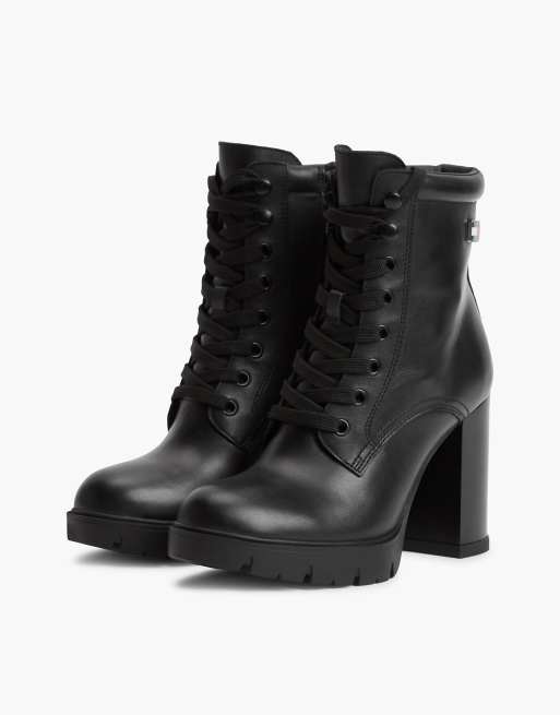 Tommy Jeans Leder-Stiefel mit hohem Blockabsatz und Schnürung in Schwarz, 2 von 7