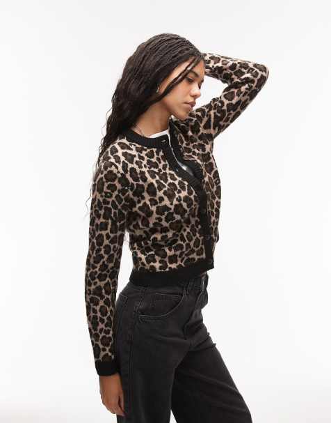 Tommy Jeans – Leopardmönstrad kofta med fluffigt märke - view 1