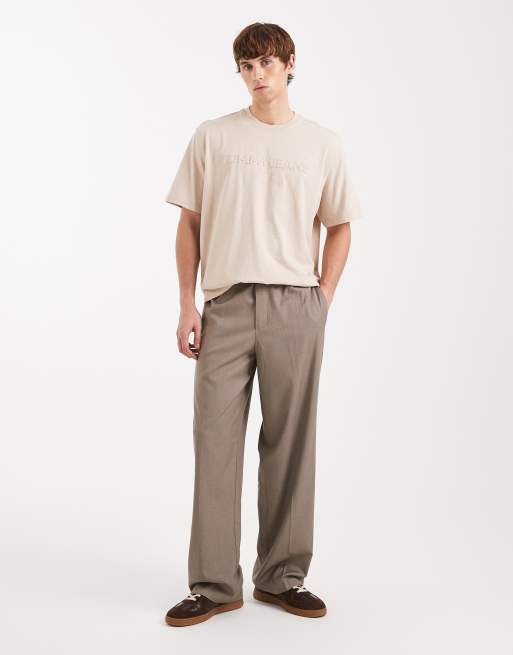 Tommy Jeans – Lifted – Sandfarbenes T-Shirt mit klassischer Passform und mittigem Logo , 2 von 5