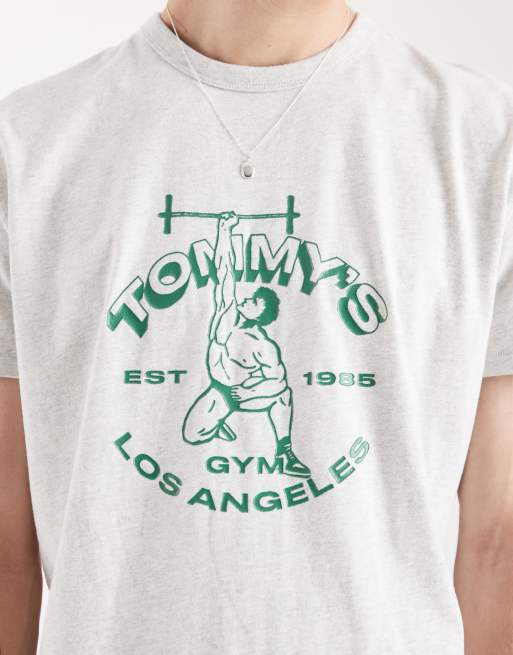 Tommy Jeans – Lifter – T-Shirt in Grau mit Grafik und Logo, 5 von 5