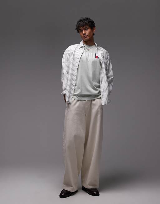 Tommy Jeans linear flag logo t-shirt in sage green, 4 of 4