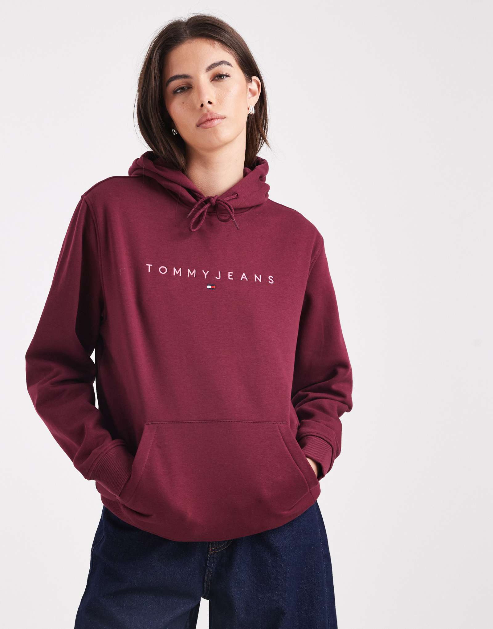 Толстовка с линейным логотипом Tommy Jeans бордового цвета