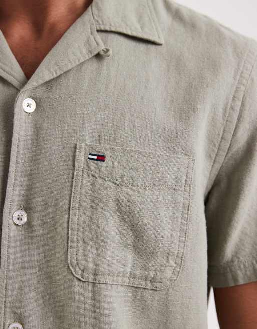 Tommy Jeans linen blend camp collar short sleeve shirt in khaki, 3 of 5
