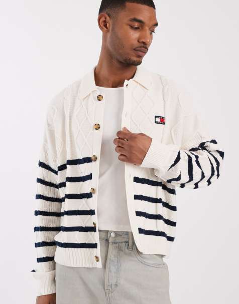 Tommy Jeans – Locker geschnittene Strickjacke mit Zopfmuster und Streifen in Cremeweiß/Marineblau - view 1