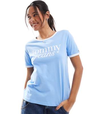 Tommy Jeans - Locker geschnittenes, buntes T-Shirt mit farblich abgesetztem Logo-Blau