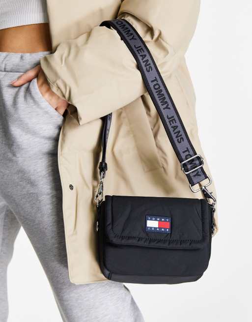 Tommy jeans on sale camera bag