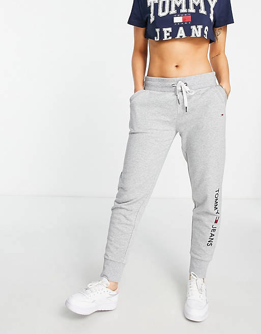 lade Hele tiden omfatte Tommy Jeans logo cuffed sweatpants in gray | ASOS