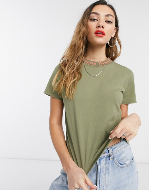 Tommy Jeans logo neck t-shirt in green