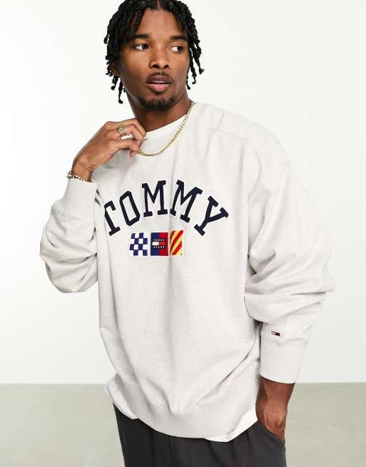 Tommy jeans logo print sweatshirt sale