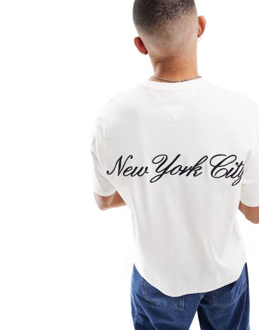 Tommy Jeans - Luxe - Vit t-shirt i avslappnad skate-passform med logga