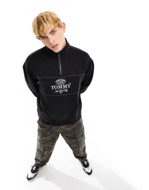 Tommy Jeans – Luxuriöses, sportliches Fleece-Sweatshirt in Schwarz mit kurzem Reißverschluss und lockerem Schnitt