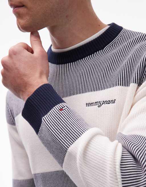 Tommy Jeans - Maglione lavorato a nido d'ape grigio e bianco a righe, 5 di 5