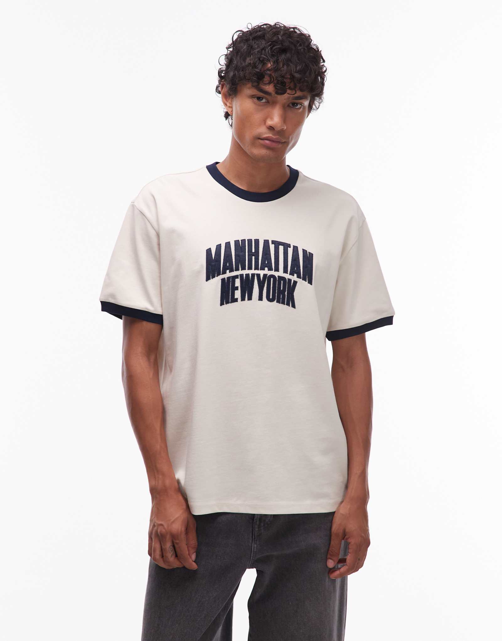 Футболка Tommy Jeans manhattan ringer белоснежного цвета
