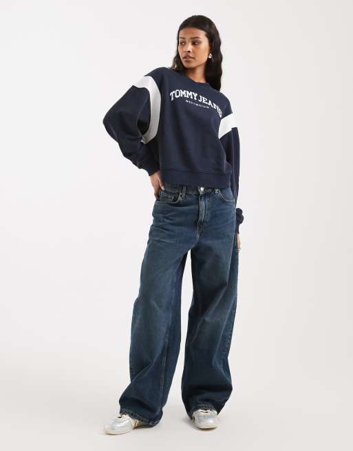 Tommy Jeans – Marinblå sweatshirt med rund halsringning, collegelogga och boxig passform, 3 av 4