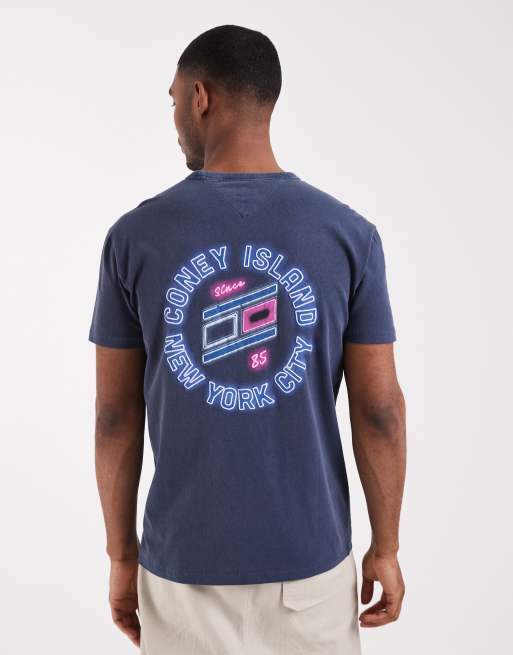 Tommy Jeans – Marinblå t-shirt med neon-tryck baktill, 3 av 5