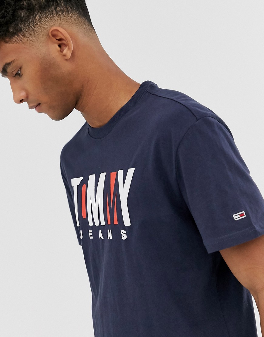 Tommy Jeans — marineblå T-shirt med kontrast-logo