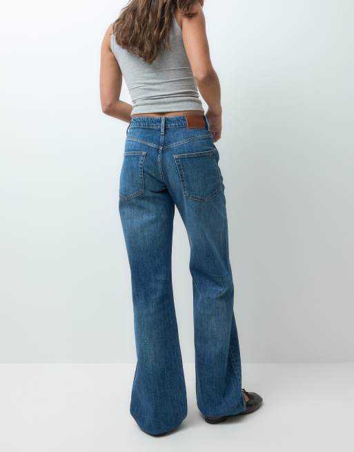 Tommy Jeans Mia mid rise relaxed straight leg jeans in dark wash blue, 3 of 5