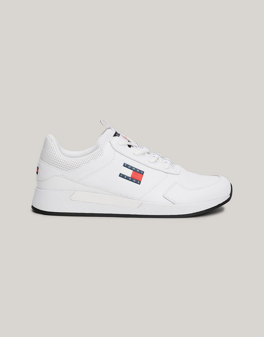 Tommy Jeans Mid logo trainers in White
