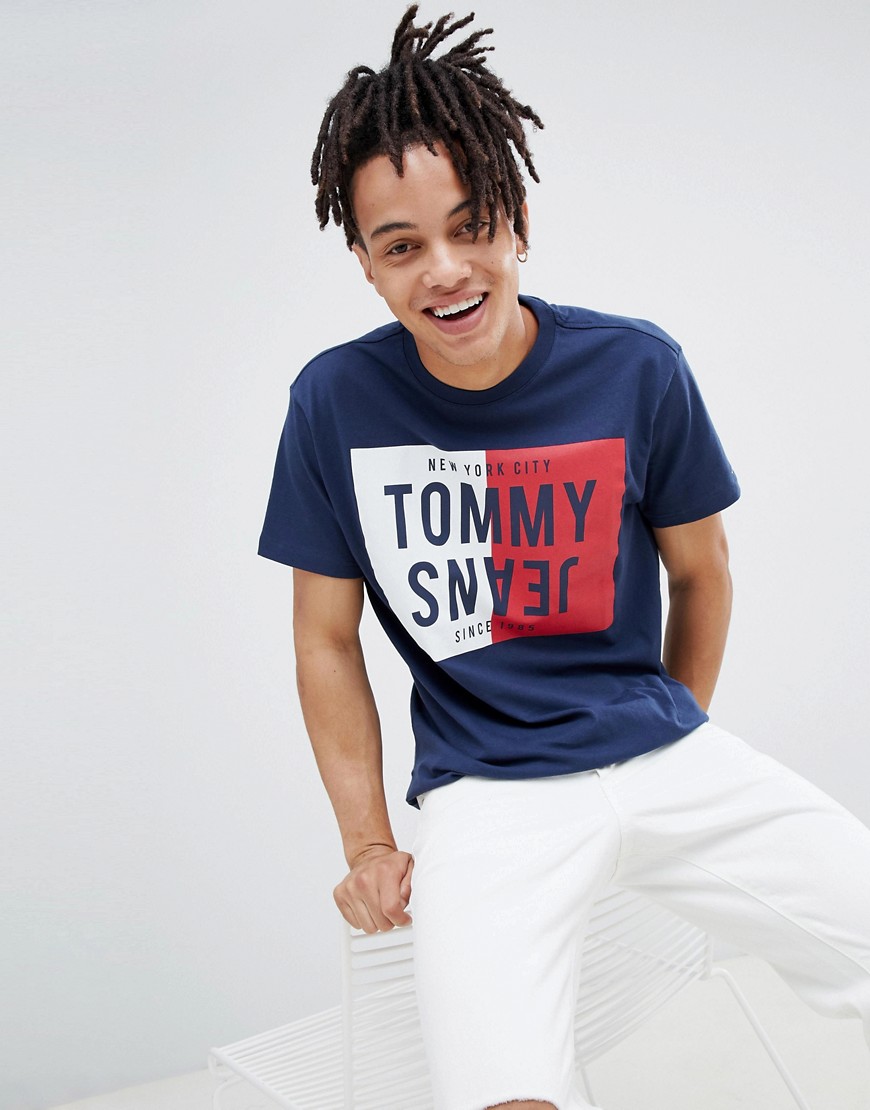 Tommy Jeans - Mörkblå t-shirt med delad logga-Marinblå