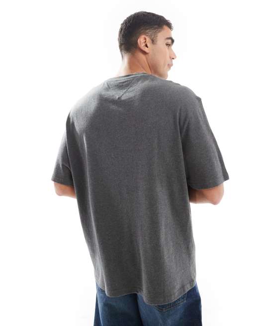 Tommy Jeans – Mörkgrå t-shirt i unisex-modell med stor flagglogga, 3 av 4