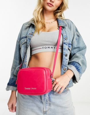 Tommy Jeans must camera bag in pink rose