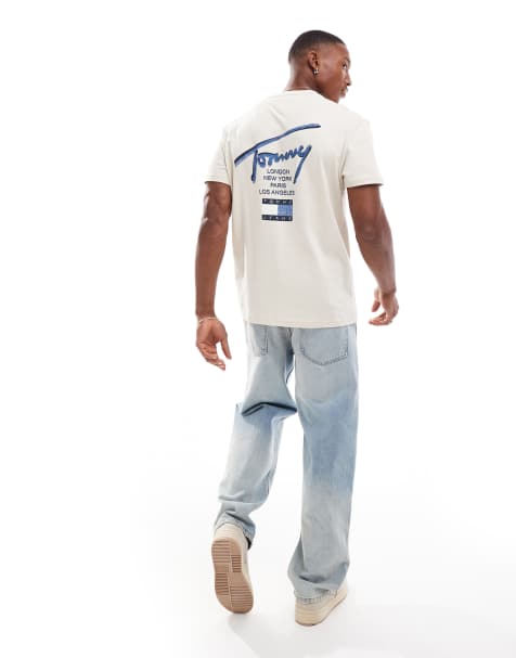 Tommy Jeans – Naturvit och blå t-shirt i regular fit med signaturtryck baktill - view 1