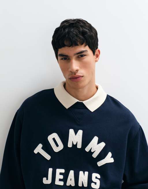 Tommy Jeans new classics logo relaxed fit crew neck sweatshirt in navy, 4 of 5
