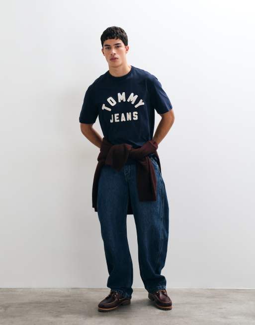 Tommy Jeans new classics logo t-shirt in navy, 2 of 5