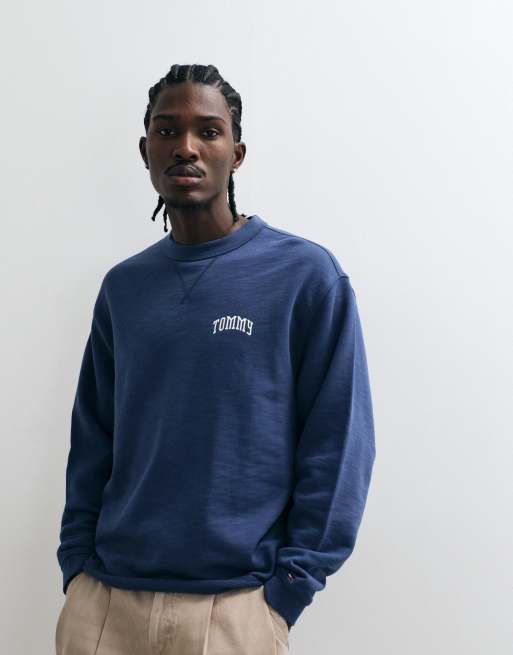 Tommy Jeans NYC logo relaxed fit crew neck sweatshirt in navy, 5 of 5