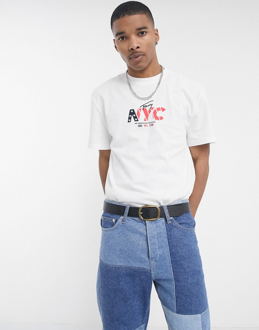Tommy Jeans - NYC - T-shirt met klein logo op de borst in wit