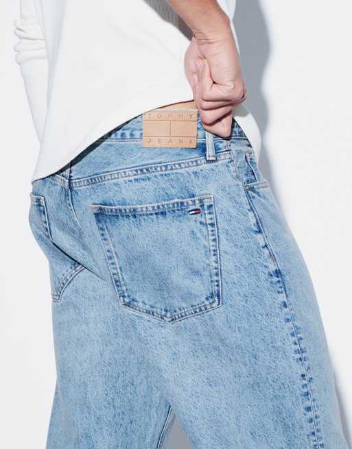 Tommy Jeans Otis straight fit jeans in light wash blue, 4 of 5