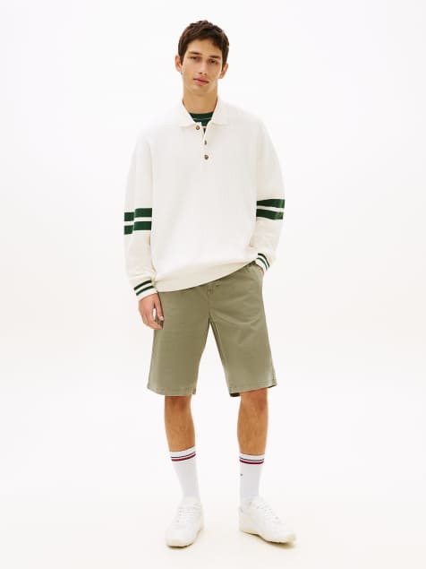 Tommy Jeans Otis twill chino shorts in olive green - view 1