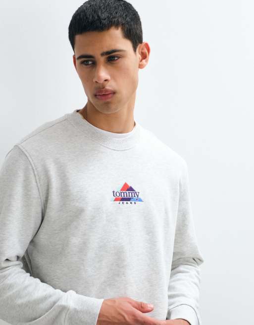Tommy Jeans outdoor center graphic logo sweatshirt in gray , 4 of 5