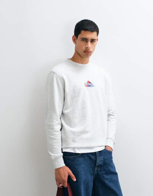 Tommy Jeans outdoor center graphic logo sweatshirt in gray , 5 of 5