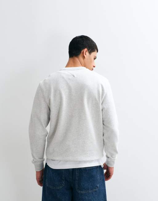 Tommy Jeans outdoor centre graphic logo sweatshirt in grey , 3 of 5