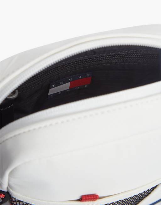 Tommy Jeans Outdoor Mesh-Tasche mit Tasche zum Umhängen in Weiß, 4 von 5