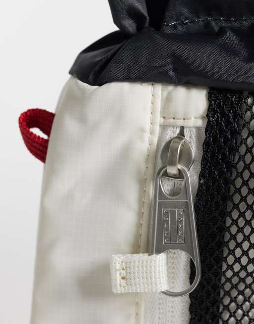 Tommy Jeans - Outdoors - Cremehvid/grå crossbody-taske i sacoche-stil, 3 af 4